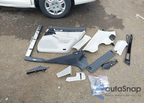 2017 Porsche Panamera 4 из США, поврежденный, VIN WP0AA2A75HL102557